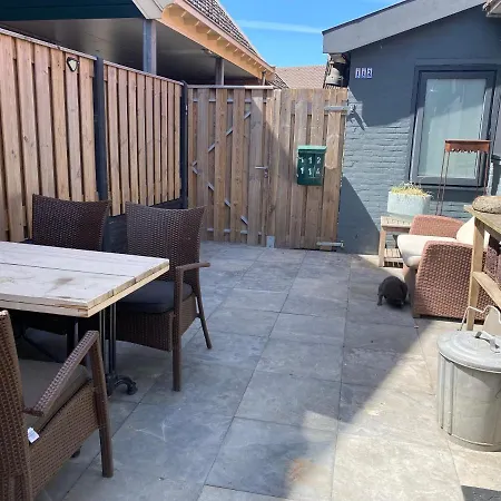 Bed & Breakfast Het De Wadden Den Oever