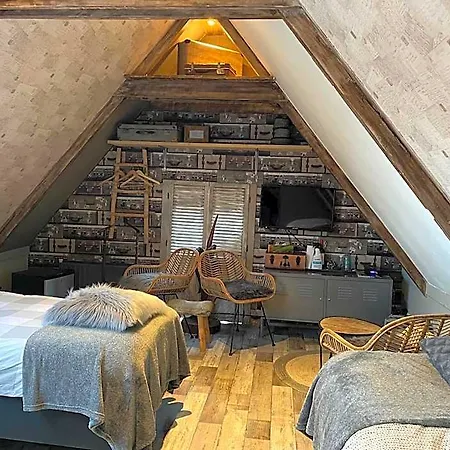 Het De Wadden Bed and breakfast 3*