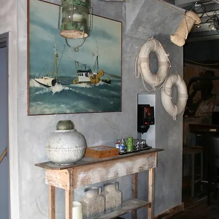 Het De Wadden Den Oever