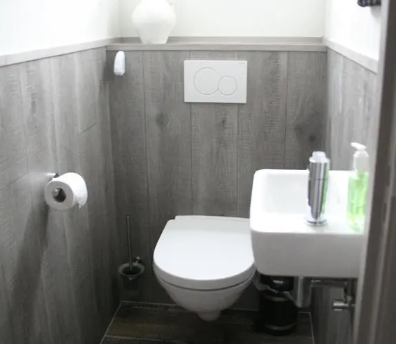 Het De Wadden Bed & Breakfast Den Oever